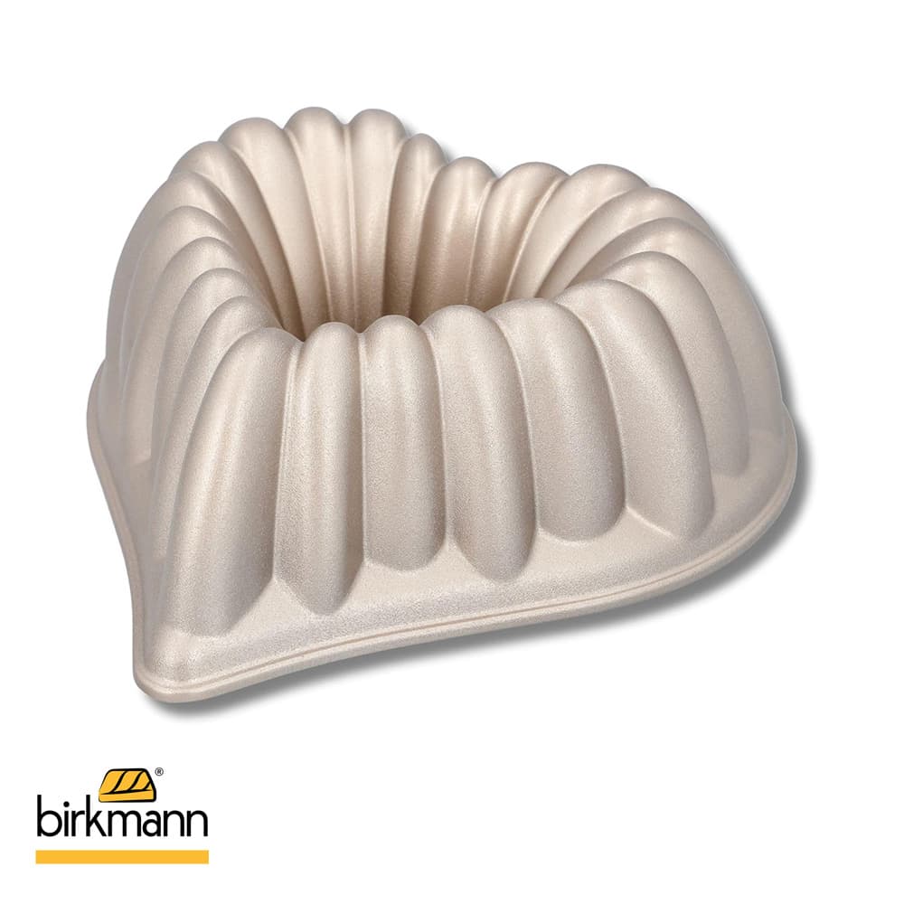 HEART BAKING MOULD - 28 x 26 CM