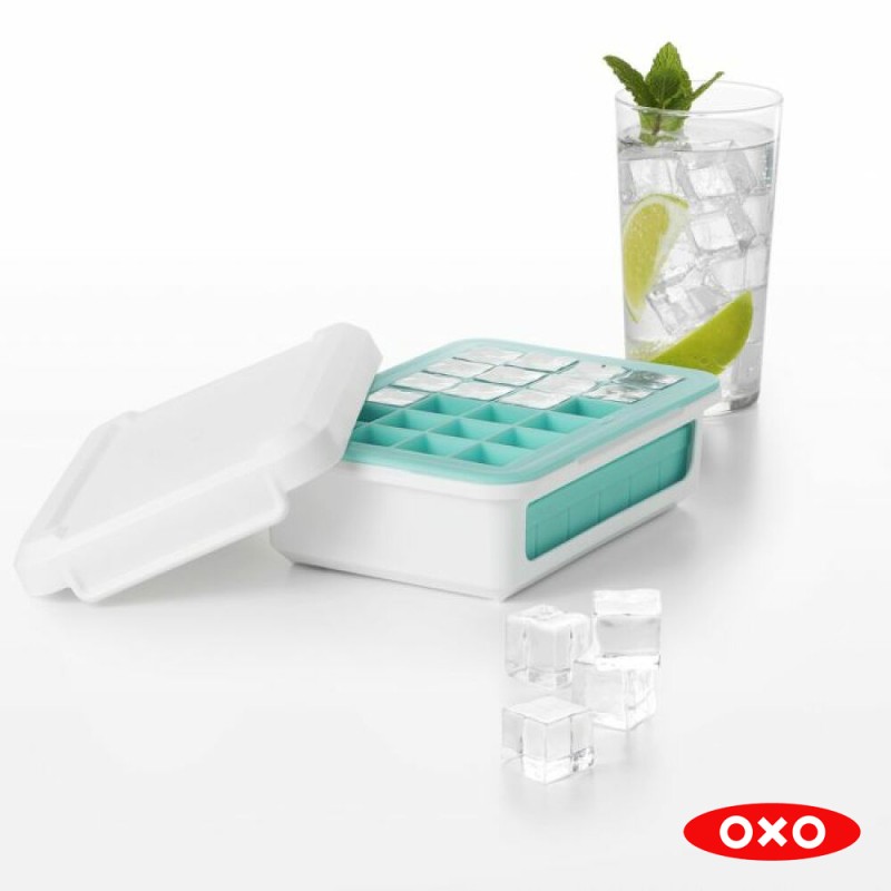 COVERED ICE CUBE TRAY