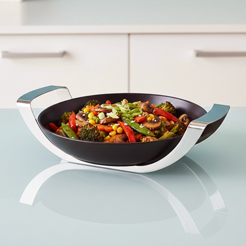 BLACK ROUND DISH W/S/S HOLDER