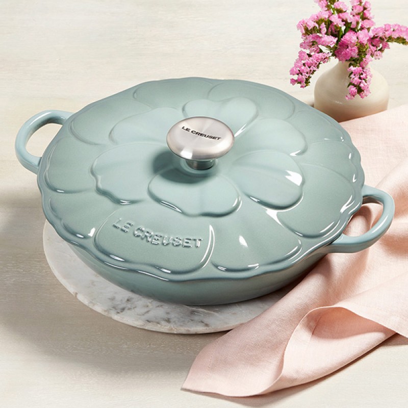 SHALLOW PETAL CASSEROLE - 26CM - SEA SALT