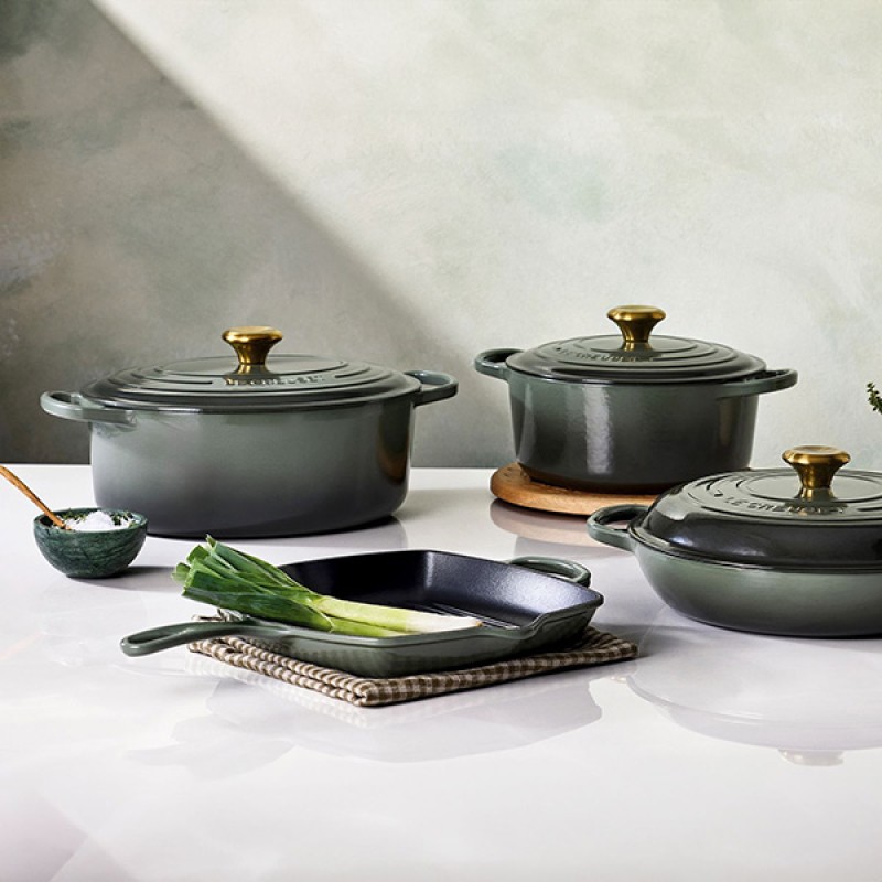 31CM CAST IRON OVAL SHALLOW CASSEROLE - THYME