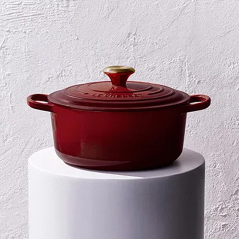 24CM SIGNATURE ENAMELLED CAST IRON ROUND CASSEROLE - GARNET