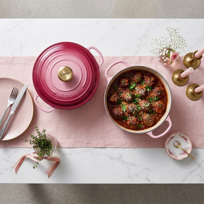 24CM SIGNATURE ENAMELLED CAST IRON ROUND CASSEROLE - BERRY LIGHT