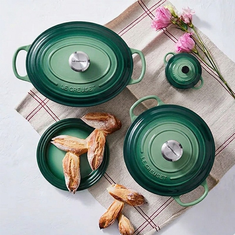 31CM CAST IRON OVAL SHALLOW CASSEROLE - BAMBOO