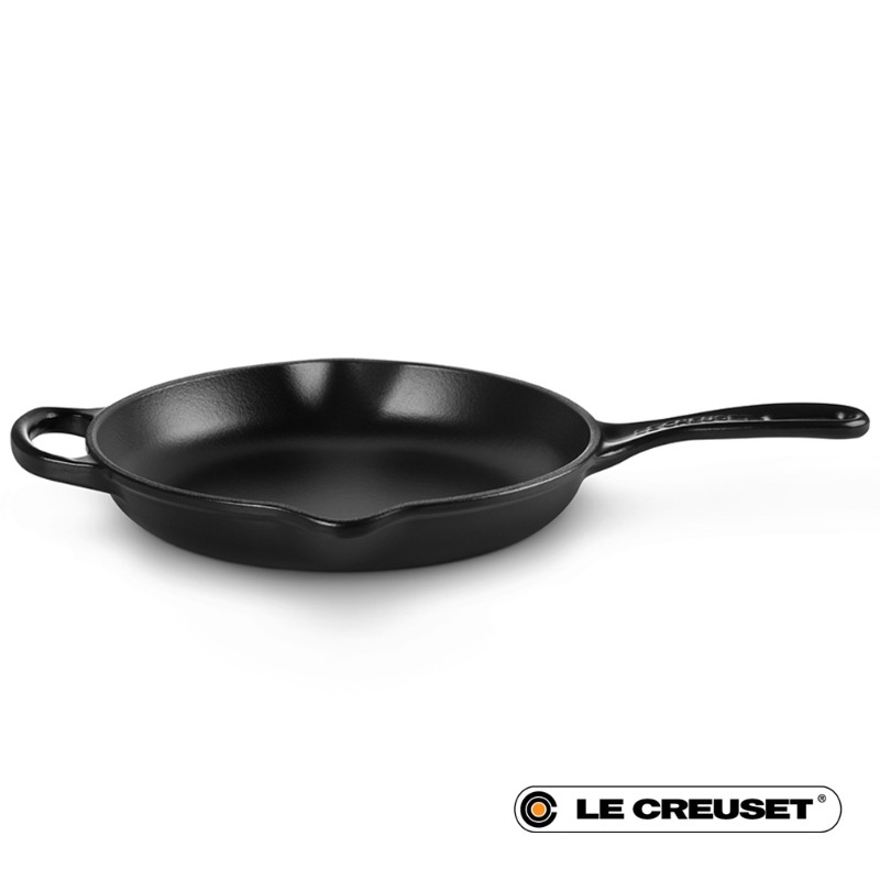 23CM SIGNATURE CAST IRON ROUND SKILLET - MATTE BLACK