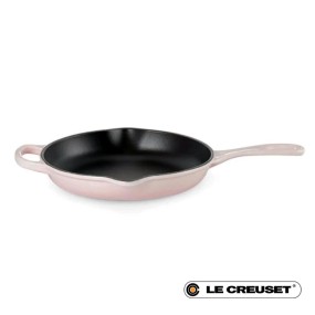 23CM SIGNATURE CAST IRON ROUND SKILLET - SHELL PIN...