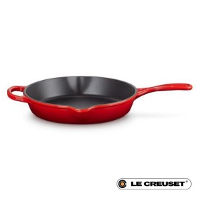 26CM SIGNATURE CAST IRON ROUND SKILLET - CERISE
