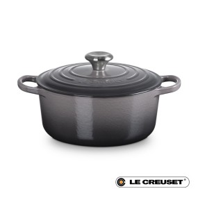 24CM SIGNATURE ENAMELLED CAST IRON ROUND CASSEROLE...